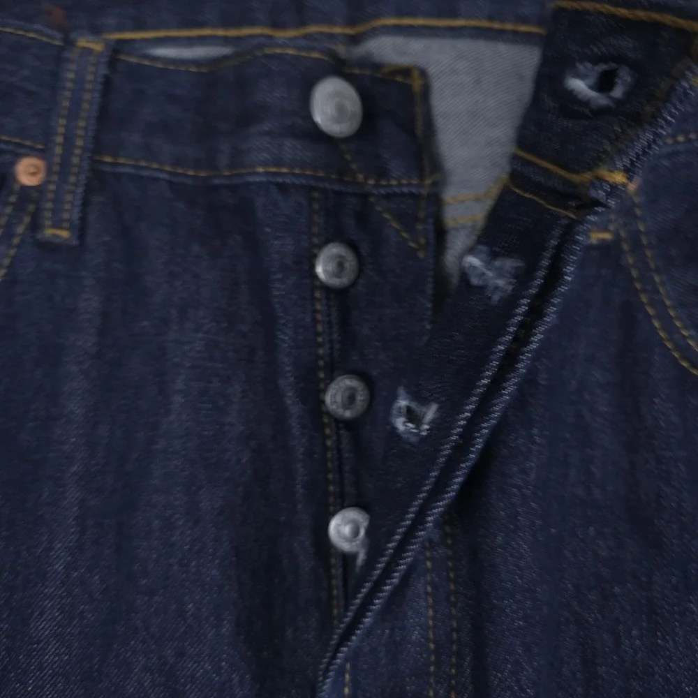 Levis 501 Jeans Mens 35x30 (Fits 34x30) Dark Wash Shrink To Fit Button Fly Denim